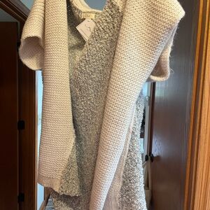 Elegant Cream and Gray Women's Sweater